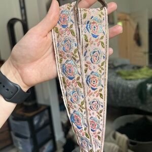 VTG Floral Embroidered Belt